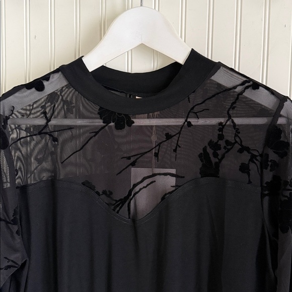 Culture Alfia Black Long Sleeve Dressy Top NWT - Picture 4 of 6